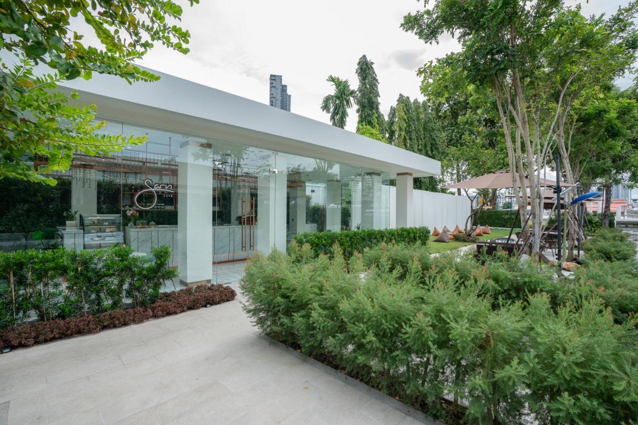 Away Riverside Kene Khách sạn 4*