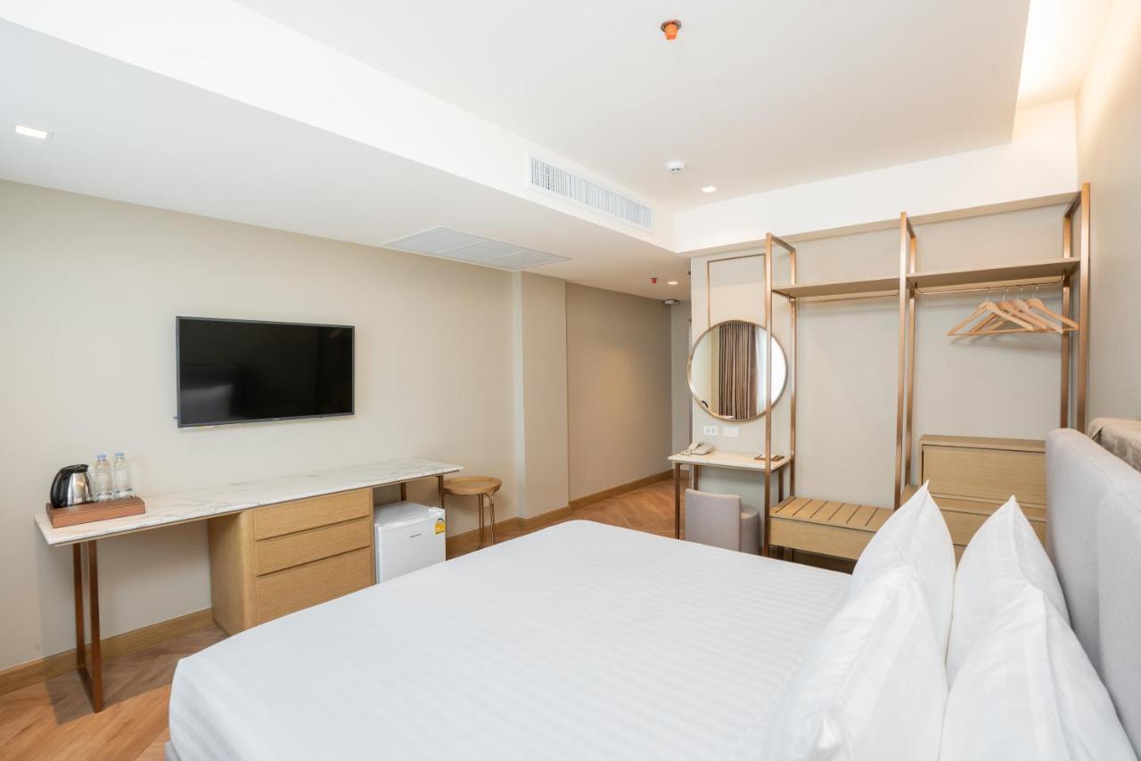 Away Riverside Kene Khách sạn 4*
